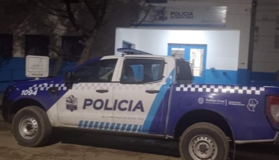 Roban casi 2 millones de pesos y un auto en un multirubro de Puerto Deseado