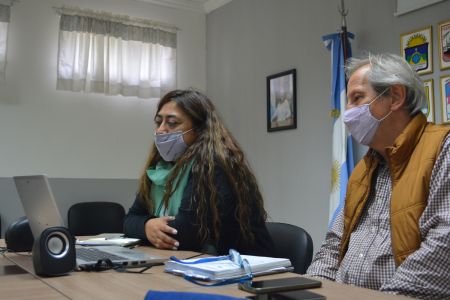 Reunión con la CONAMI para avanzar en la gestión de microcréditos para emprendedores