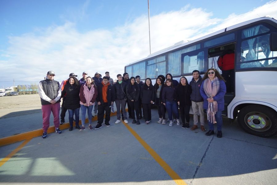 Jóvenes de Río Gallegos inician prácticas profesionales en minería