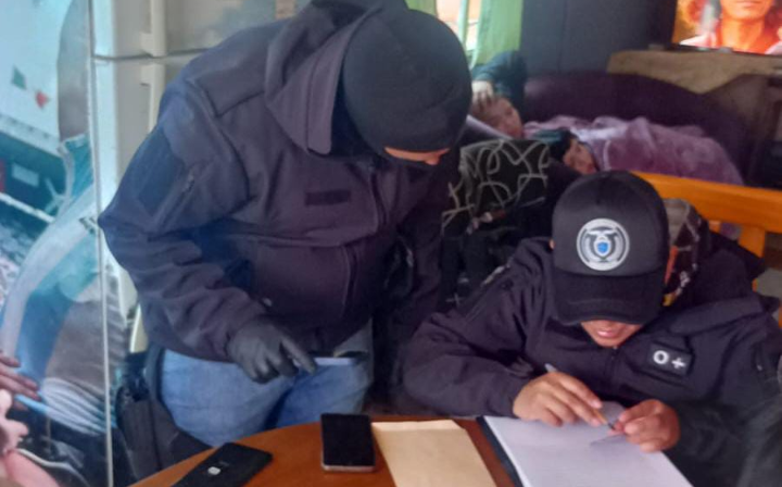 Allanamiento en Río Gallegos por sextorsión: secuestran dispositivos electrónicos y evidencias clave