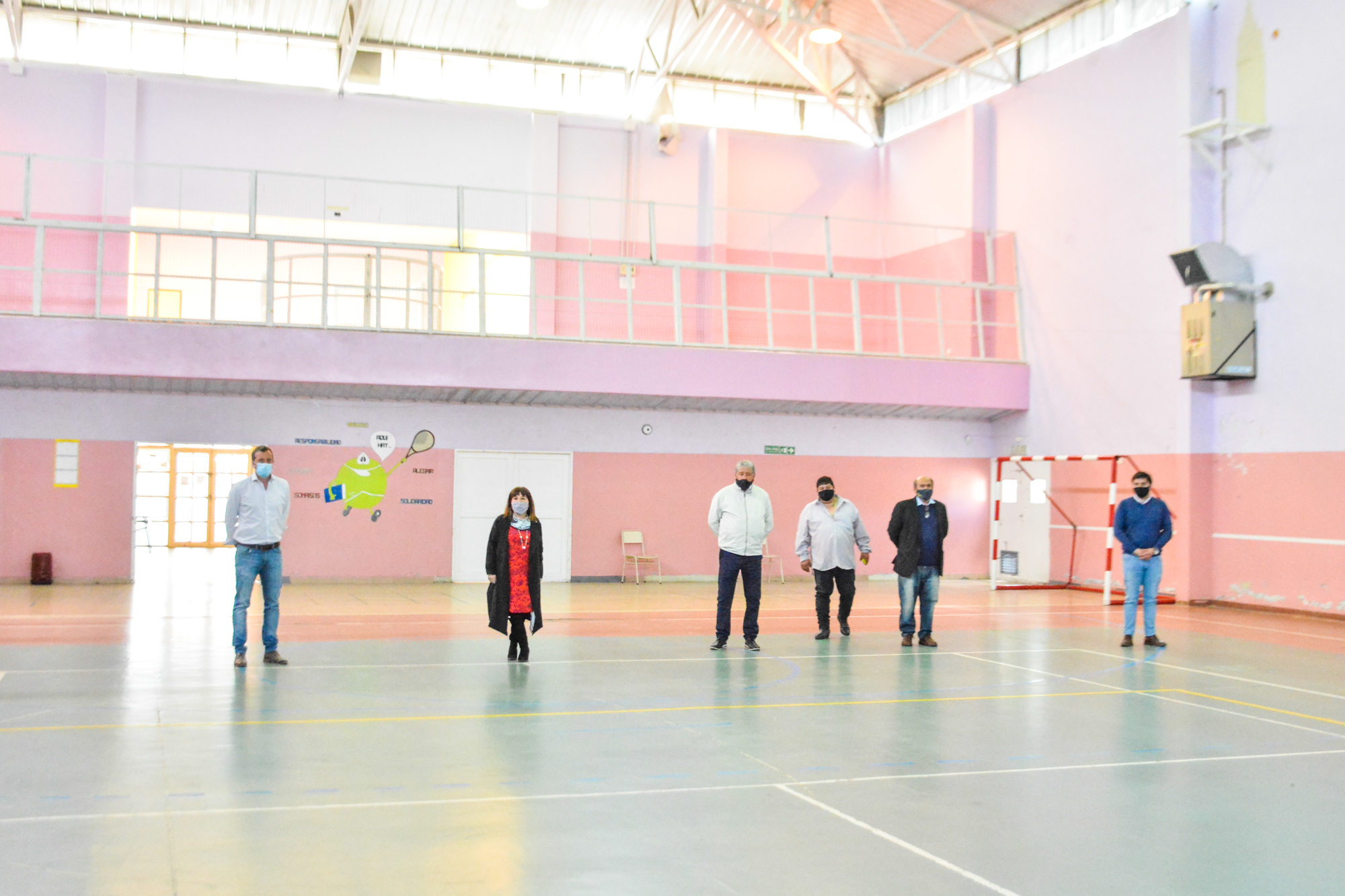 Brindaron una charla sobre prevención de riesgos por sobrecarga eléctrica ante la llegada del invierno