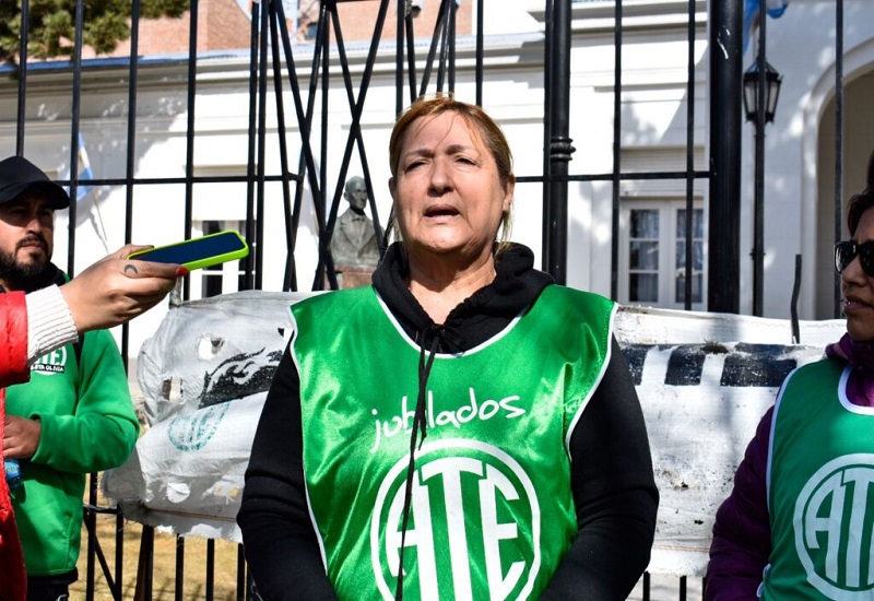 Defender el empleo local: Vidal impulsa más controles a las empresas