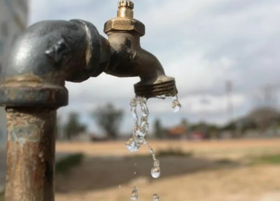 La Cooperativa Popular anunció que distribuirá menos agua para Comodoro, ¿qué pasará con Caleta?