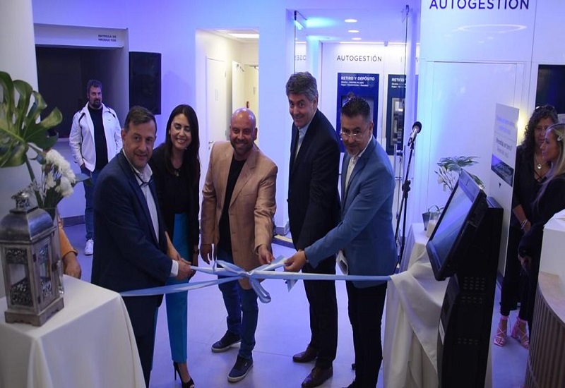 Una inversión de 150 millones de pesos: Banco Macro inauguro su remodelación de la sucursal Caleta Olivia
