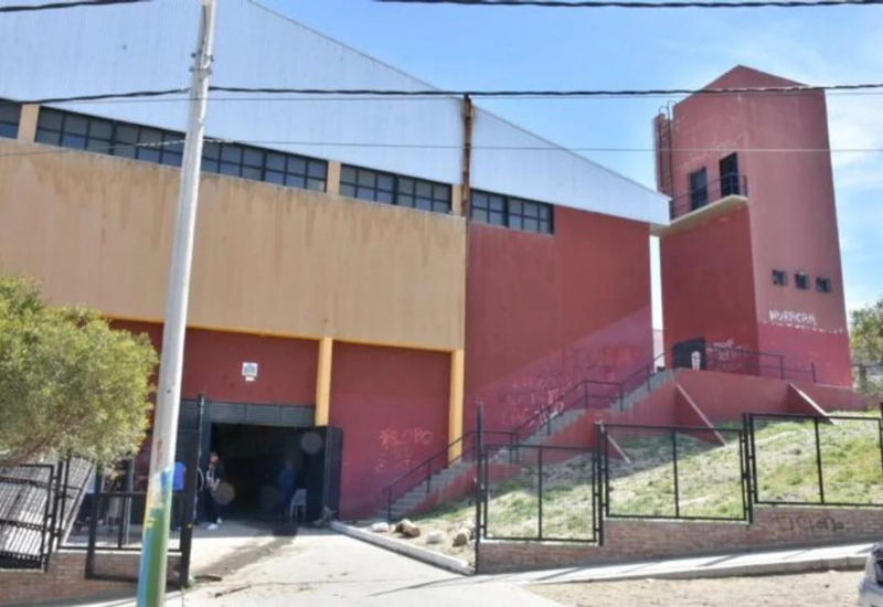 Fue a votar en Comodoro y se lo llevaron preso porque tenía pedido de captura