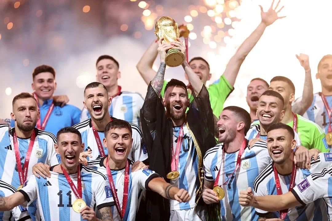 Messi y la final de su vida: doblete, penal y las lágrimas del campeón del mundo con la Selección Argentina