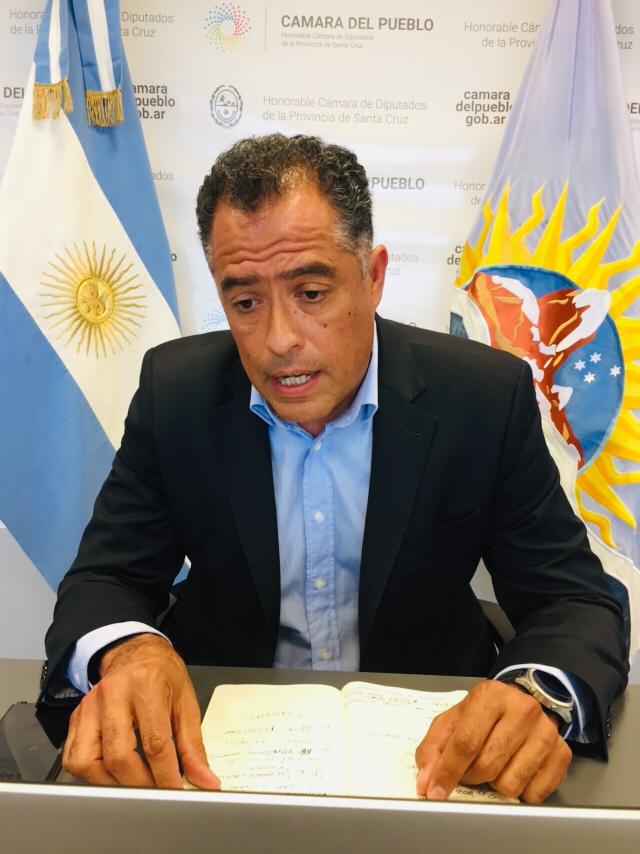 Agua: Alberto Fernández se comprometió con Caleta