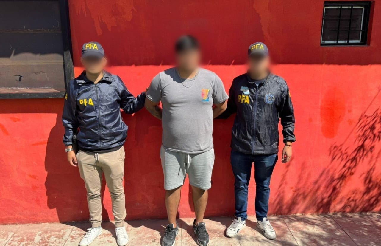 La Policía Federal detiene a un clan familiar por delitos de pornografía infantil