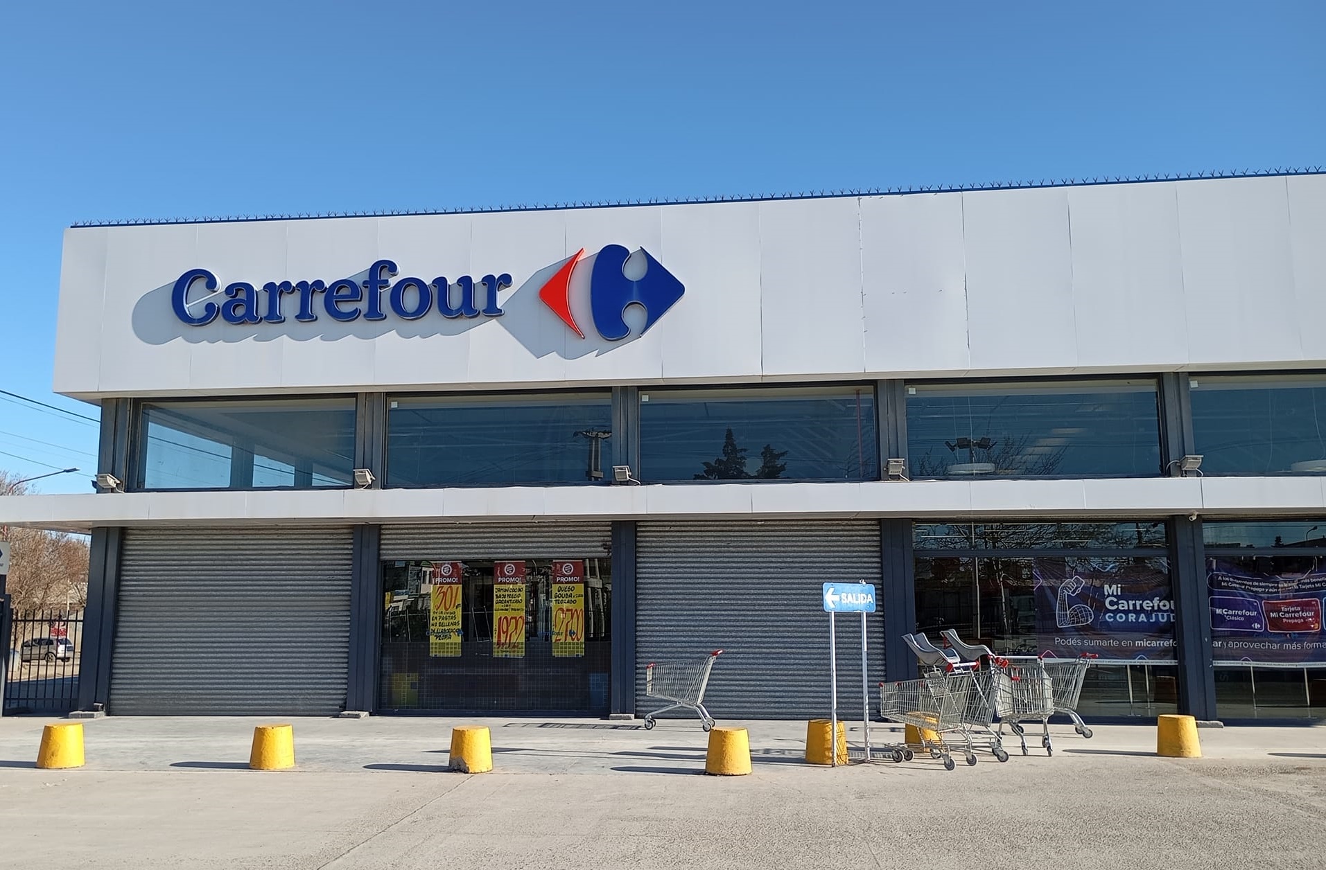 Clausuraron la sucursal de Carrefour en Caleta Olivia por presencia de roedores