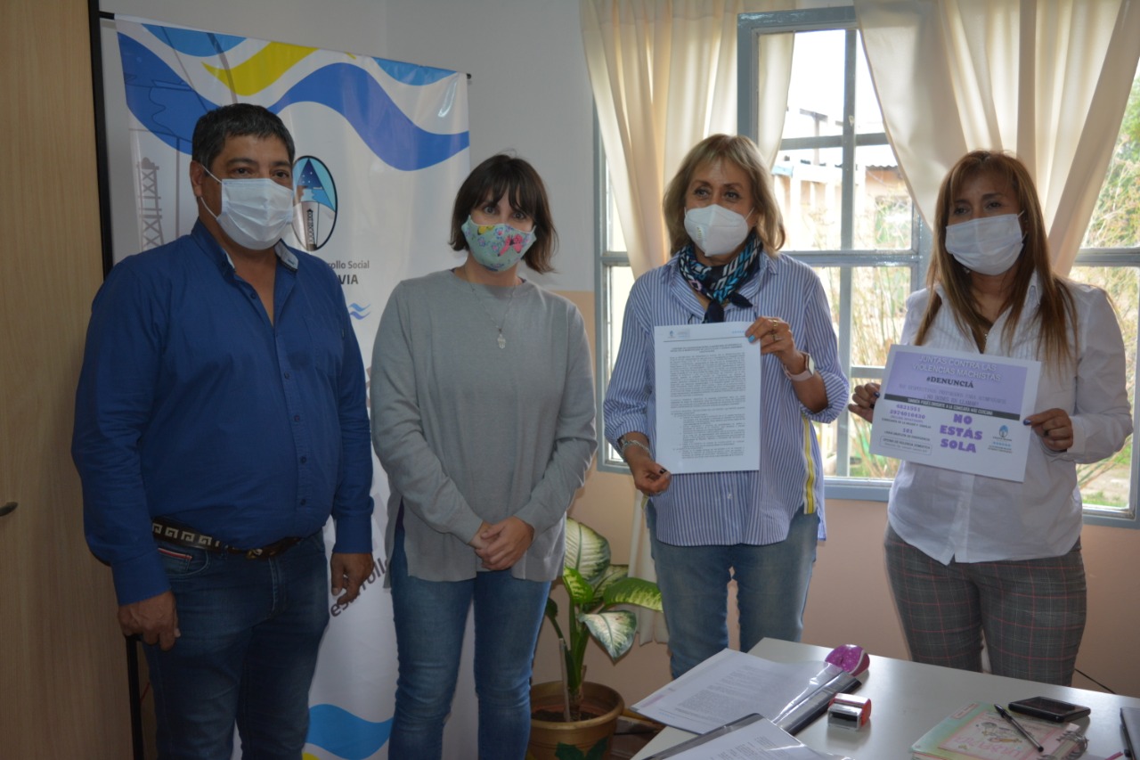 La Secretaria de Desarrollo Social municipal firmó un convenio con Andesmar para el traslado de personas en situaciones de violencia de genero