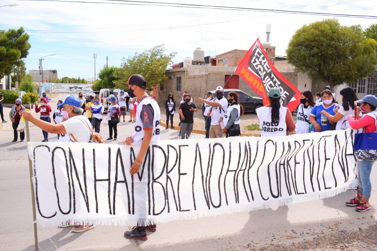 El Polo Obrero se manifestó afuera del CIC Virgen del Valle, reclaman subsidios y asistencia alimentaria