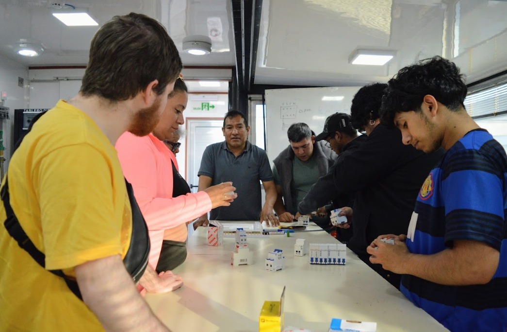 Educación fortalece los CEFyAP para promover la inserción laboral