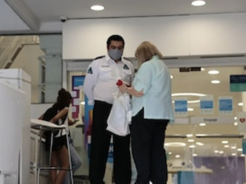 “La Vendimia 2026” continuó con degustaciones, emprendedores y espectáculos artísticos