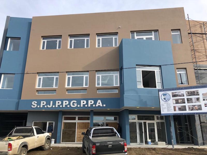 Petroleros Jerárquicos cierra sus Sedes de Río Gallegos y Río Grande hasta el 27/7