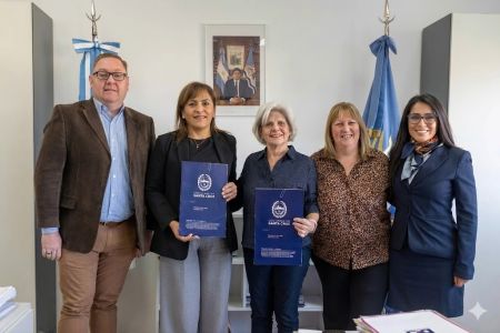 Nuevo convenio refuerza la transformación de la Educación Secundaria en Santa Cruz