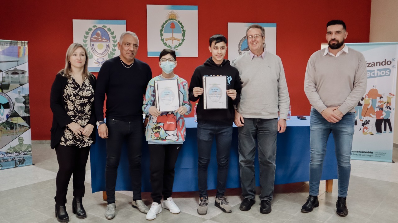 Comuna de Cañadón Seco invirtió más de 1,8 millones de pesos en becas estudiantiles 