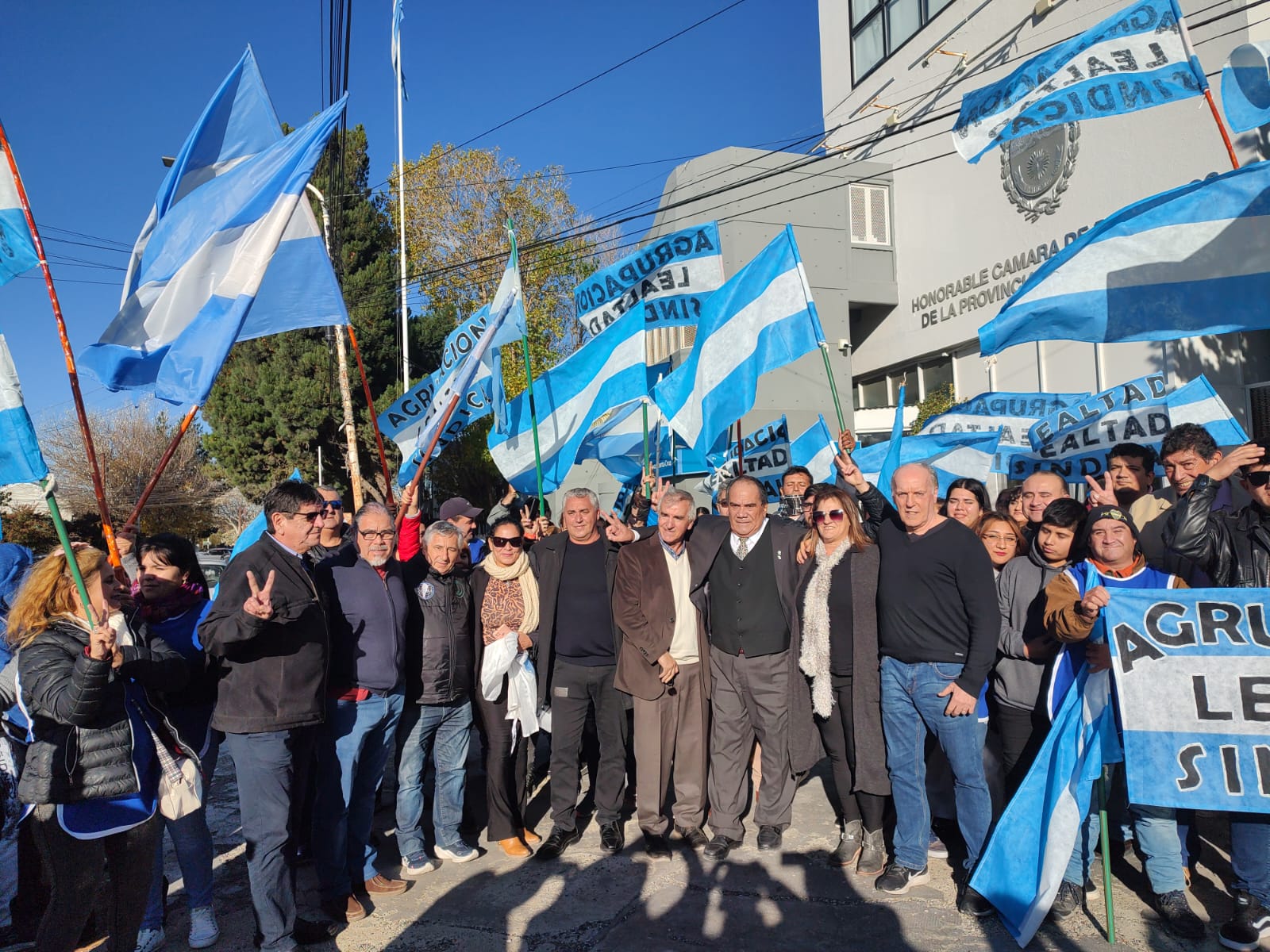 Peña Austral: estudiantes de la UNPA organizan un encuentro folclórico para recaudar fondos