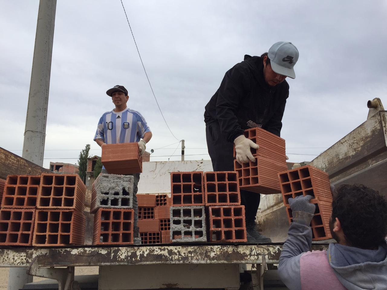 “La Vendimia 2026” continuó con degustaciones, emprendedores y espectáculos artísticos