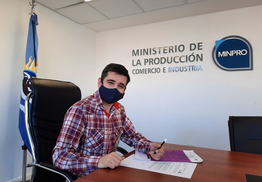 Habilitan en Santa Cruz a extender la antigüedad de los vehículos de transporte en todas sus categorías hasta veinte 20 años