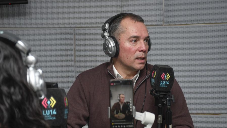 Álvarez: “por primera vez en la historia va a haber un mega desfile patriótico en la zona norte de Santa Cruz”