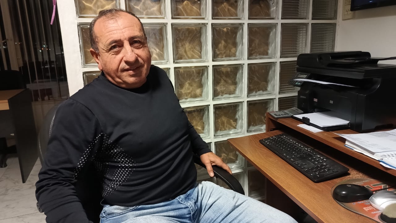 Impacto de las medidas económicas nacionales y el nuevo gobierno de Santa Cruz en el comercio local 