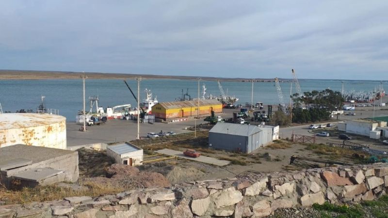 Son 24 los tripulantes del buque pesquero contagiados de coronavirus en Puerto Deseado