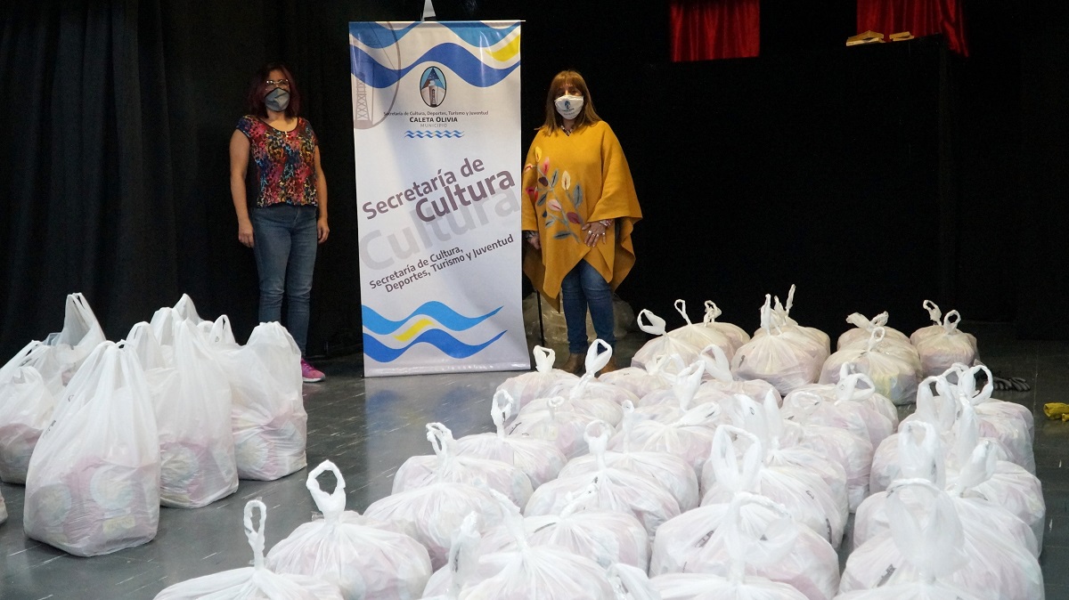 Artistas de Caleta Olivia recibirán módulos alimentarios enviados por el Instituto Nacional del Teatro