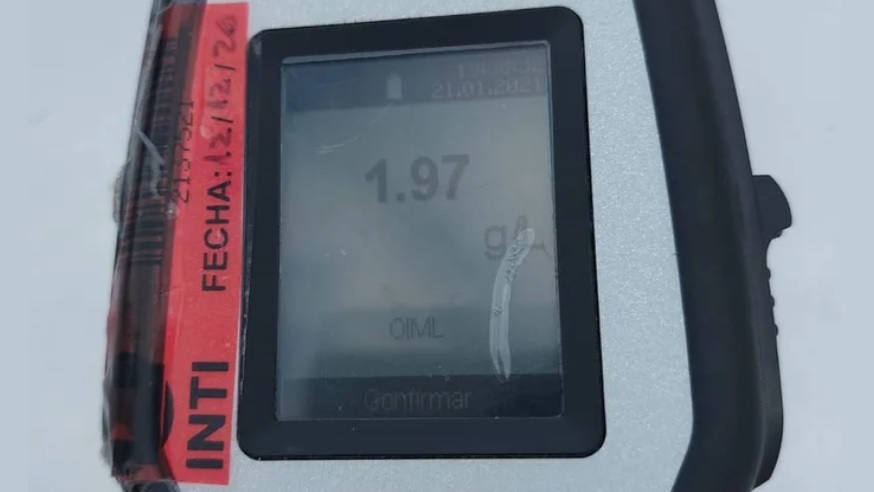 Un peligro en Comodoro: manejaba alcoholizado con 1.97 y dos menores dentro de la camioneta