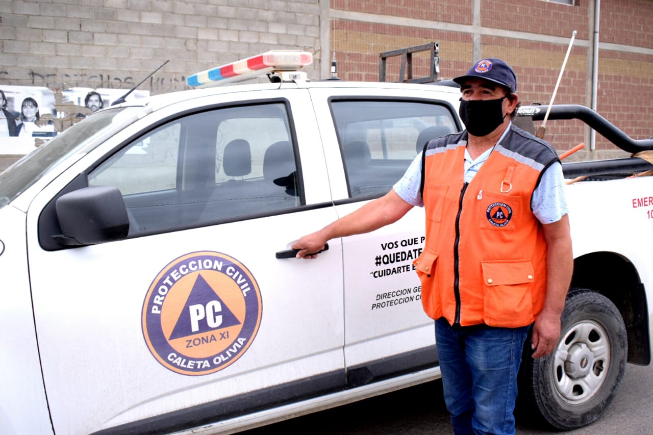 Tras el pronóstico de lluvia, la Dirección de Protección Civil se ocupó de limpiar los pluviales