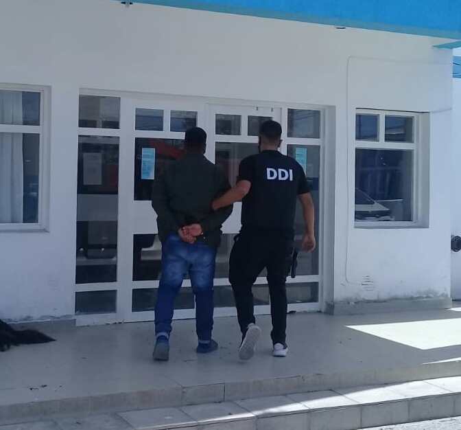 Detuvieron en la vía pública a presunto depravado chubutense