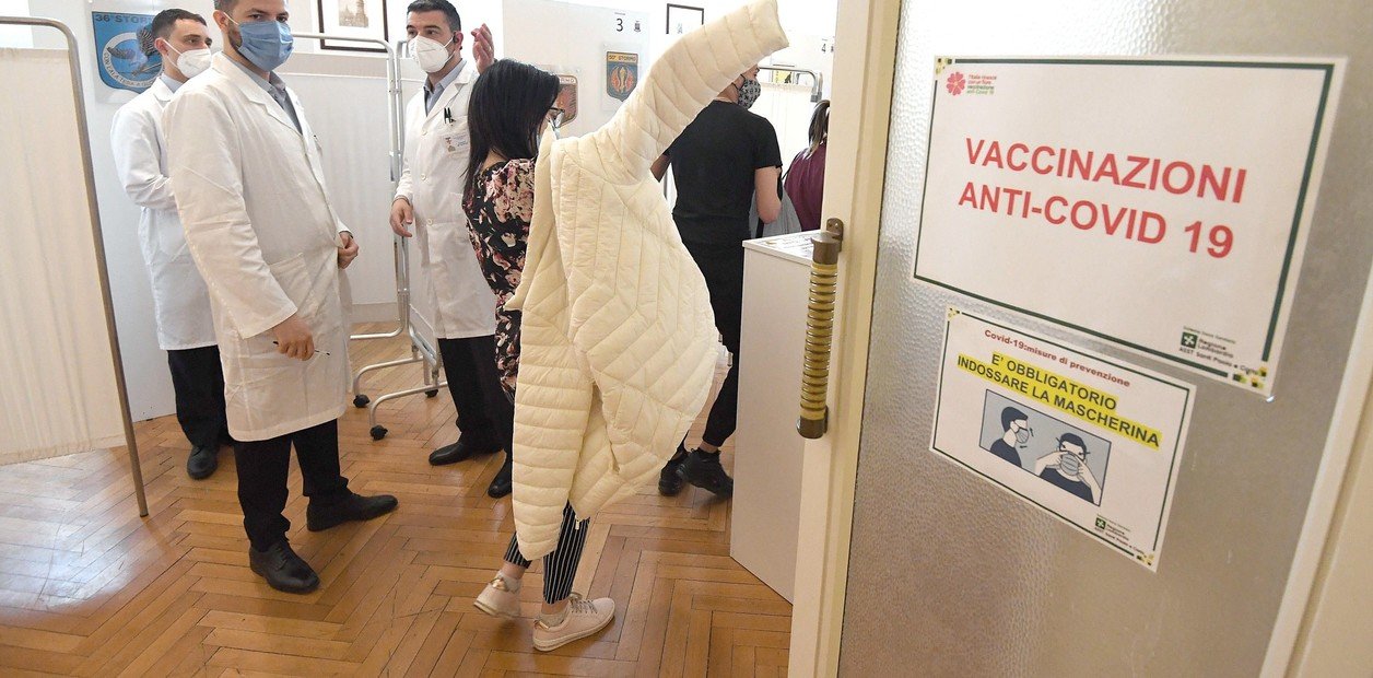 El avance de la pandemia, alarma en Italia: ¿Llegará una nueva variante del Covid resistente a todas las vacunas?