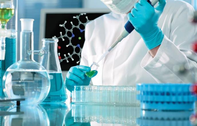 Bioquímicos de Santa Cruz no cortarán el servicio a pacientes de prepagas y obras sociales