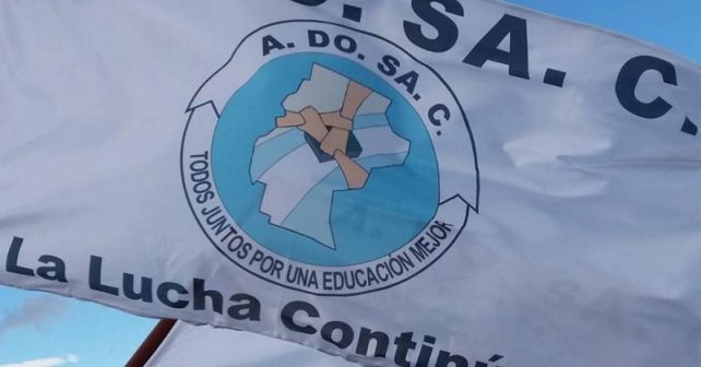 Impulsan una campaña para juntar firmas contra la multa millonaria al Sindicato Docente de Santa Cruz 