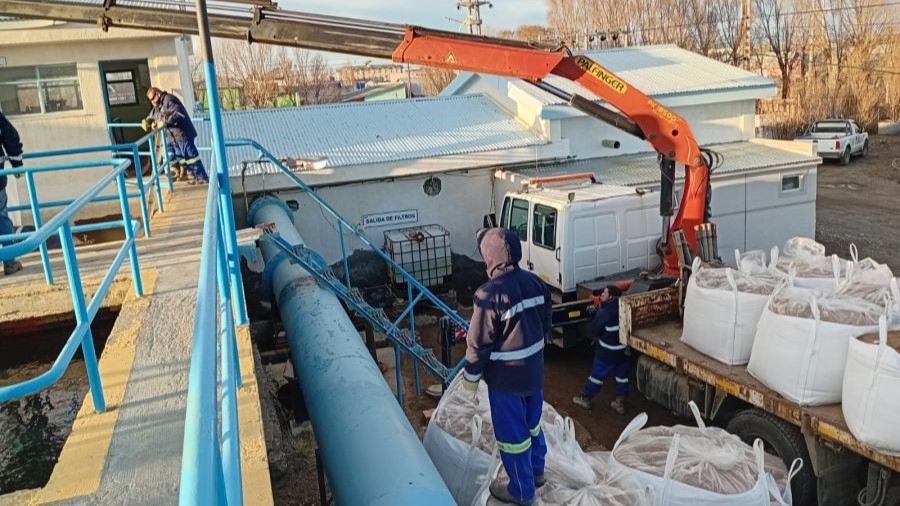 Servicios Públicos realizó renovación de mantos filtrantes en la Planta Potabilizadora de Río Gallegos