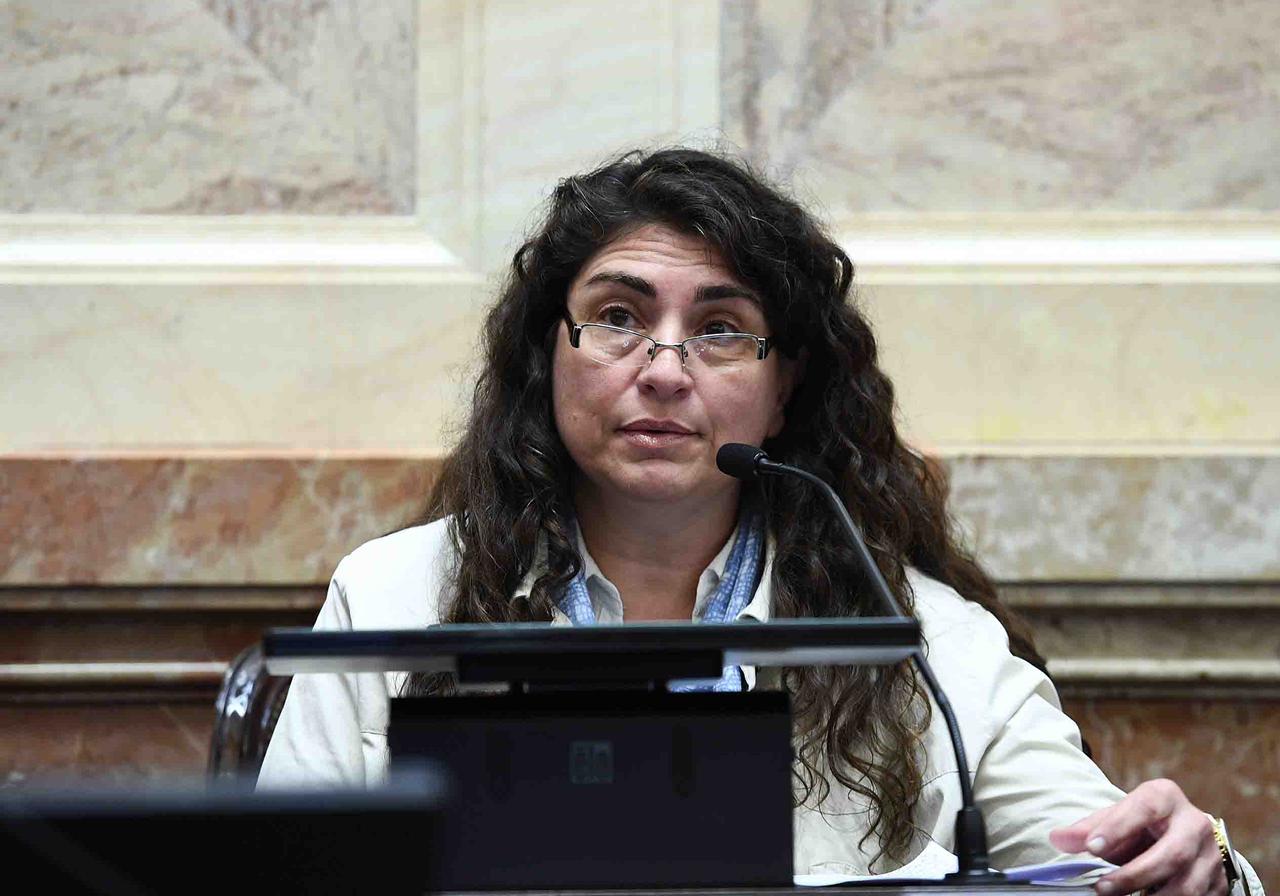 Proyecto de Ley para la reinserción laboral de mujeres mayores de 45 años