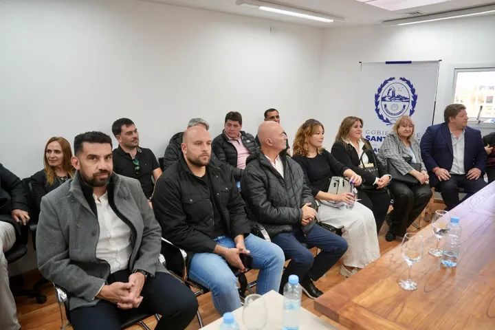 La gestión de Claudio Vidal invierte 190 millones de pesos para llevar agua al barrio 22 de Septiembre