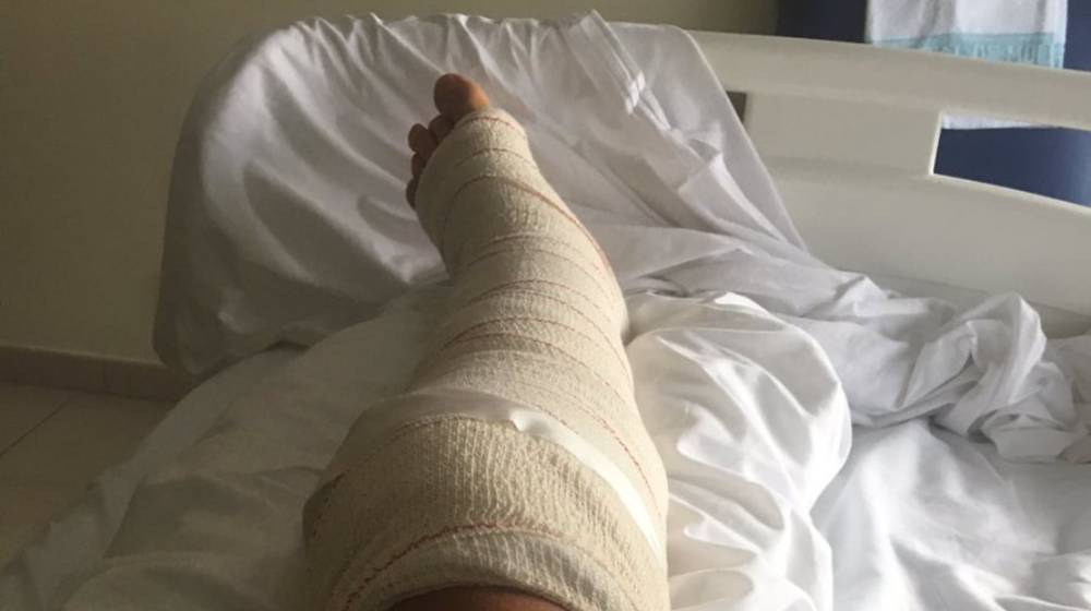 Misterioso incidente: apareció un hombre con heridas cortantes en pleno centro