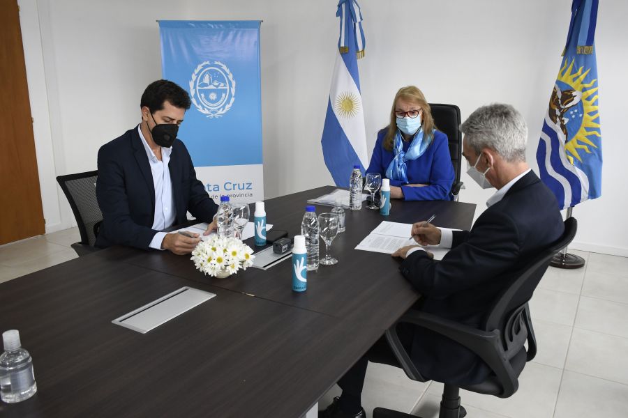 De Pedro levantó a Alicia Kirchner como 