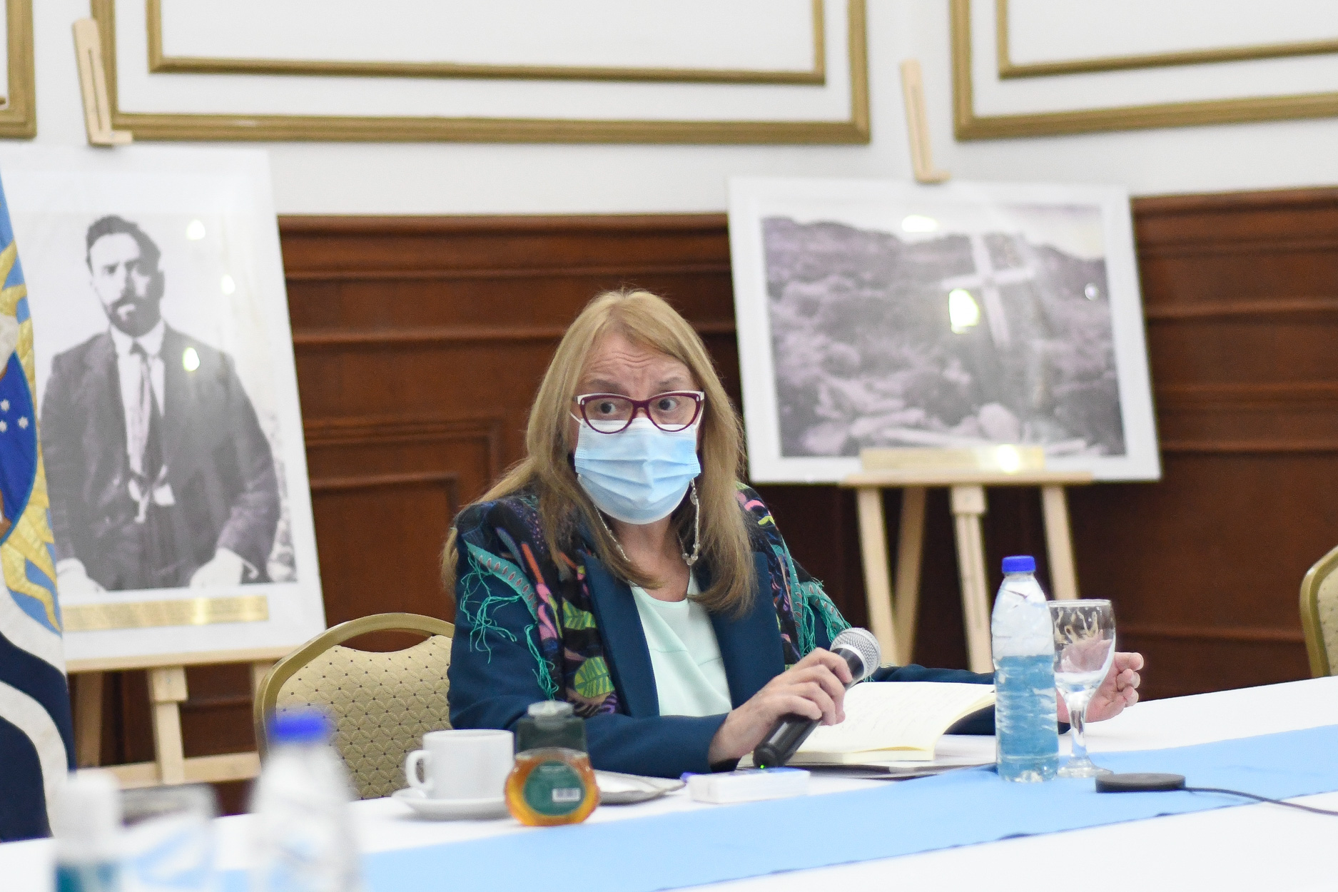 Alicia Kirchner encabezó reunión de gabinete para analizar la situación epidemiológica provincial