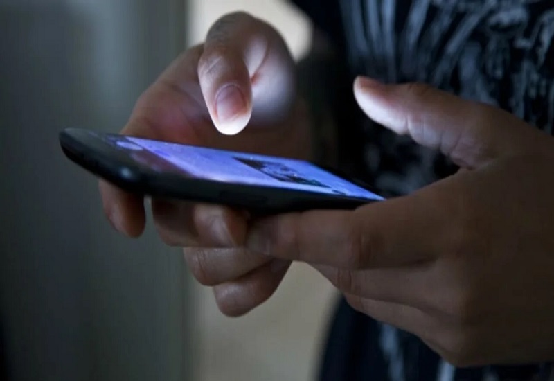 Abogados truchos en Chubut: les hacen creer que contactaron a menores y le piden plata para evitar un juicio