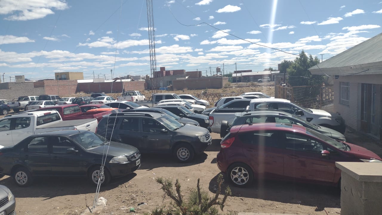 Le incautaron 25 vehículos a vendedores zíngaros, por no tener permiso para ejercer el comercio