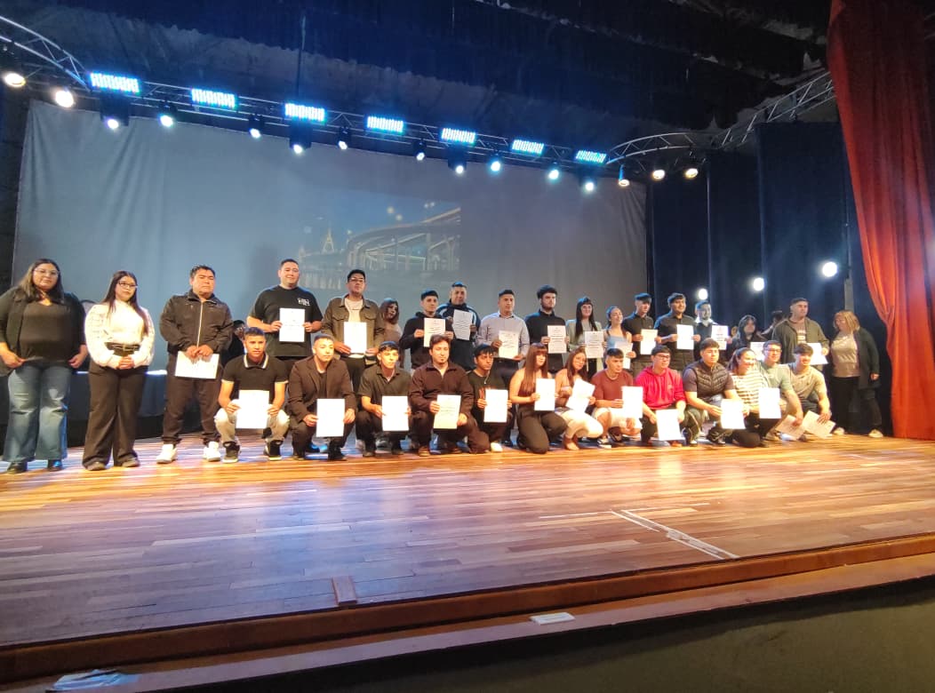 Más de 270 jóvenes completaron su formación para el trabajo en el sector minero