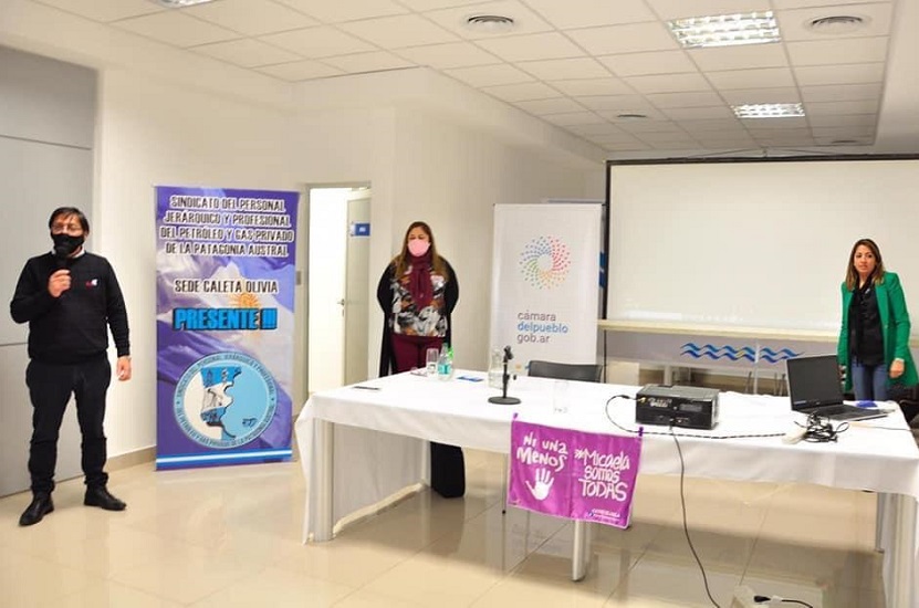 Los concejales se capacitan para implementar la “Ley Micaela” 