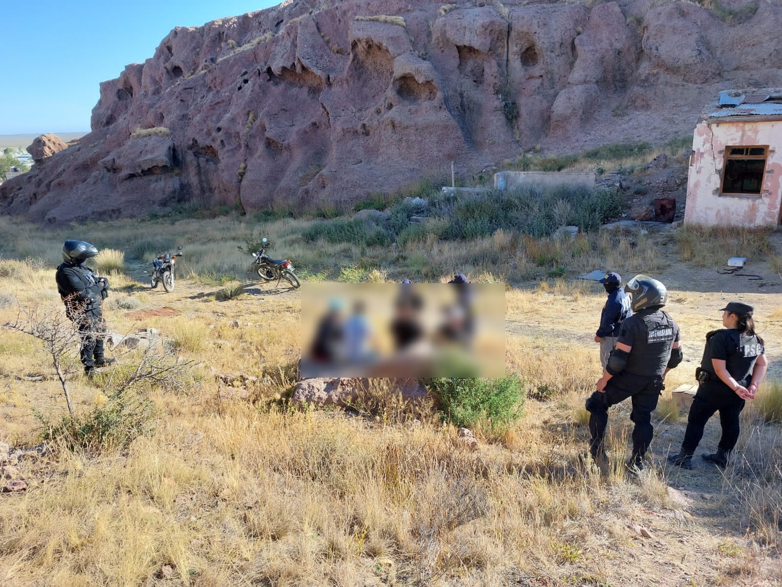 Millonario robo de cables: detuvieron a cuatro sospechosos cuando quemaban el material 