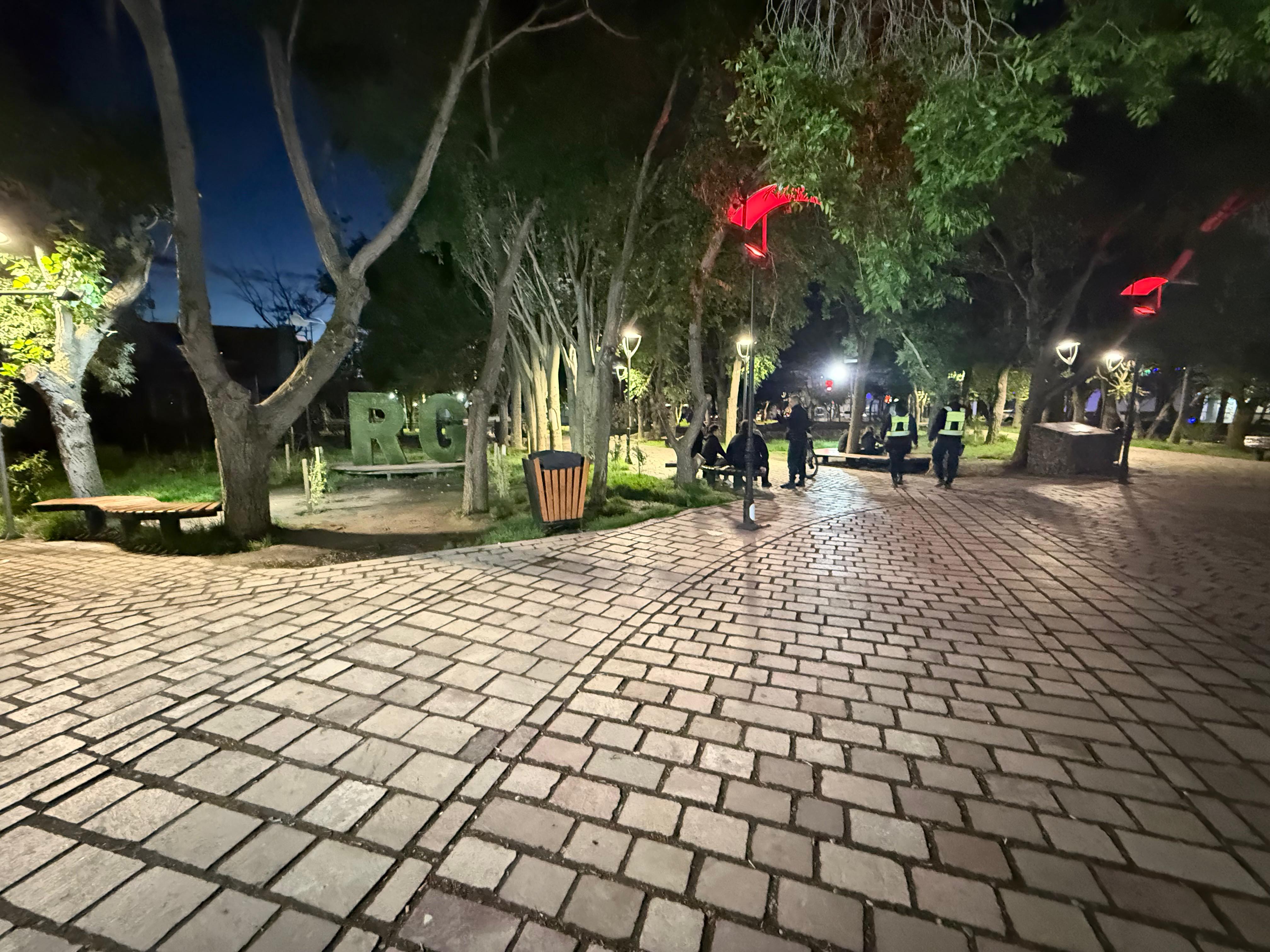 Aparicio analiza la situación social de Santa Cruz