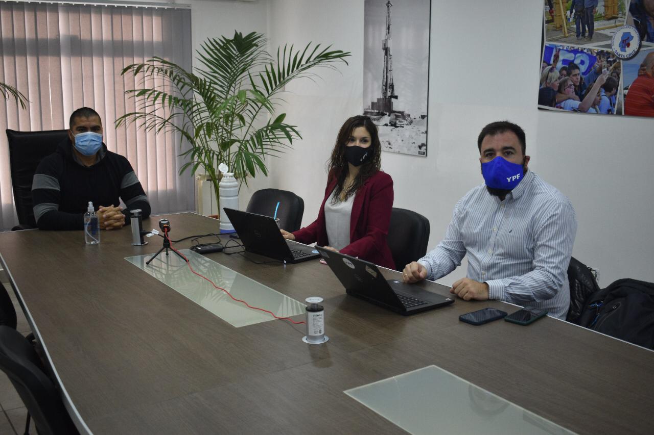 Petroleros exige más actividad y programas ambientales a YPF