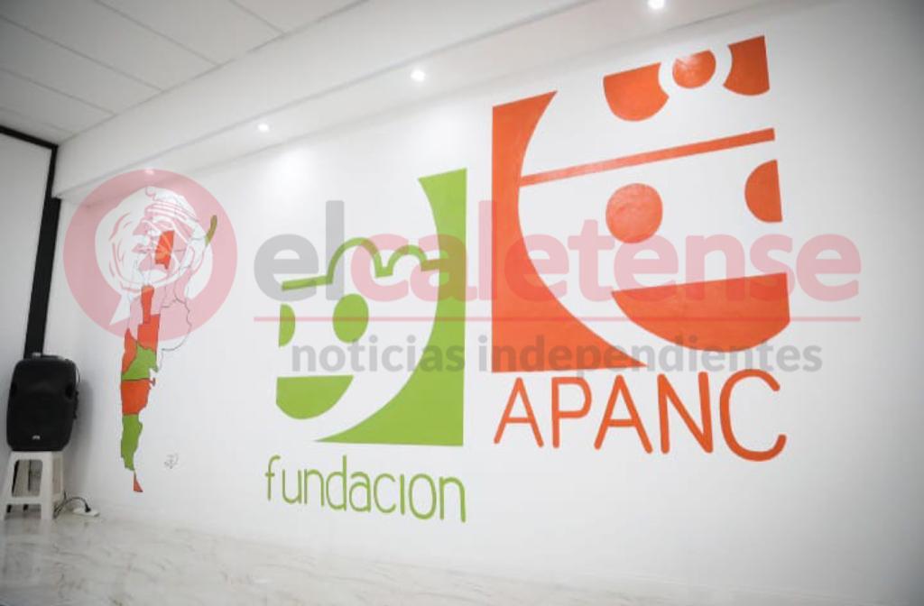 Fundación neuquina que acompaña a niños con cáncer, asiste a una paciente caletense