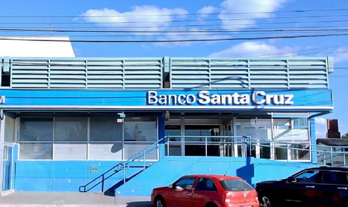 Estafados del Banco Santa Cruz: reclamó en la entidad, la telefónica, defensa al consumidor e hizo la denuncia, pero no tiene respuesta