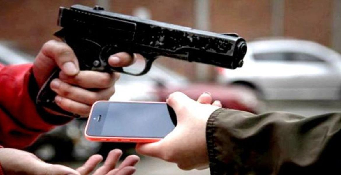 Joven robó un celular con un arma de juguete y fue detenido