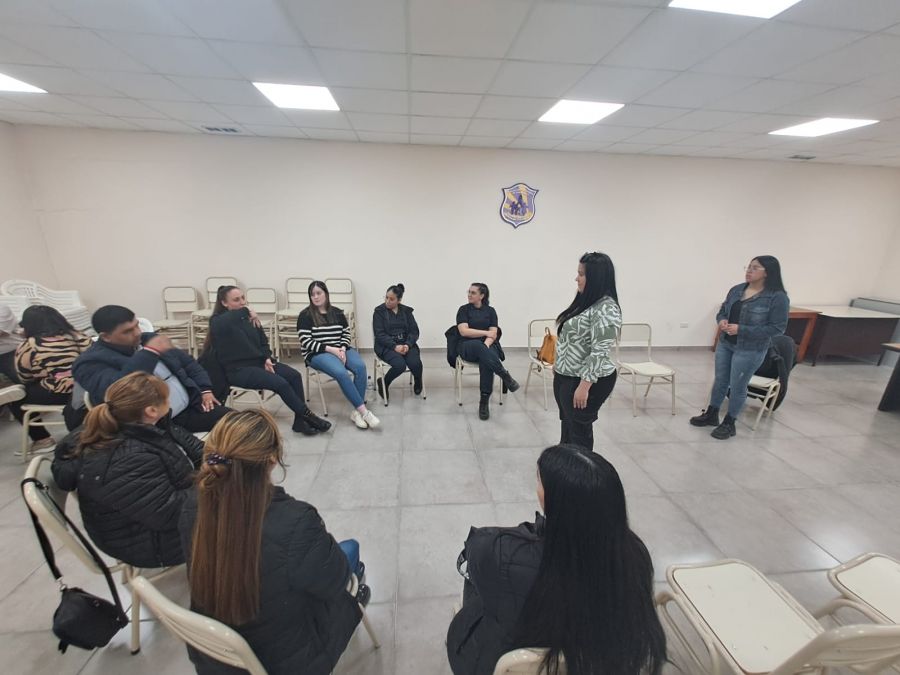 Nuevas capacitaciones en Lengua de Señas Argentinas para las fuerzas de seguridad